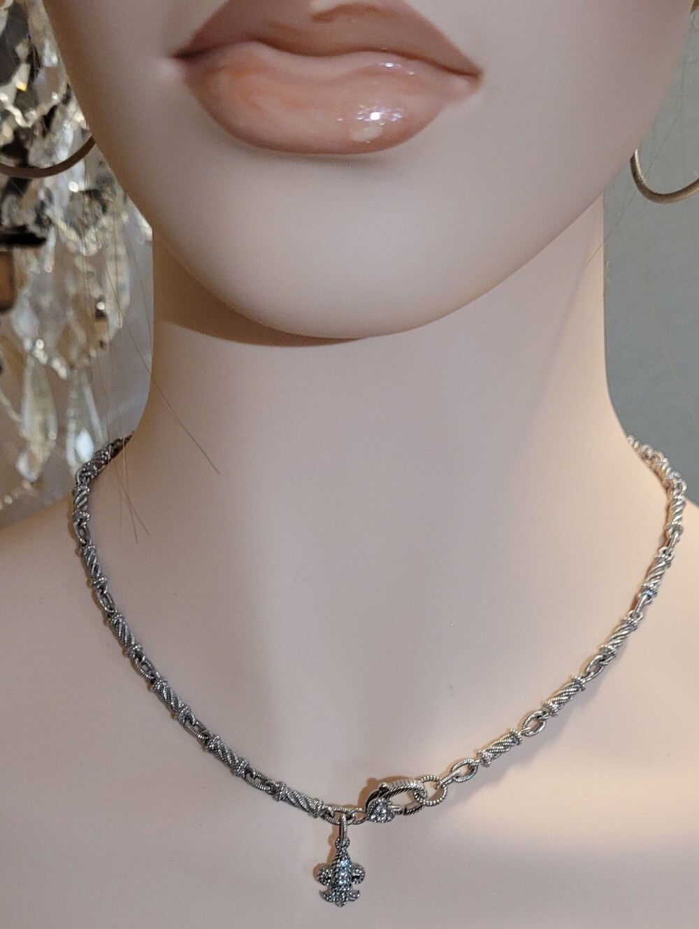 Judith Ripka Sterling Silver Oval Link Fleur-de-Lis Charm Necklace. Diamonique. - Picture 8 of 13